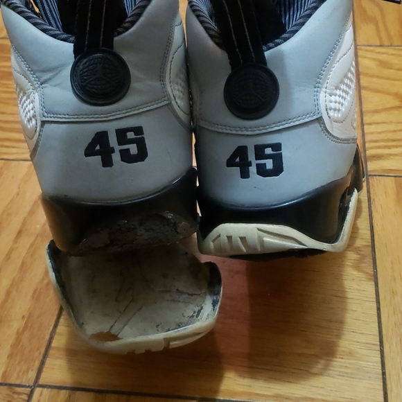 Nike Air Jordan | Retro 9 - Picture 16 of 16